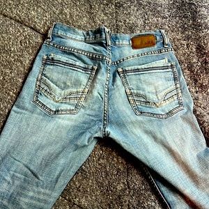 Buckle jeans 32r